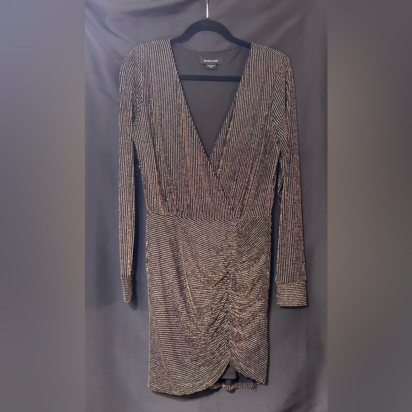 Maurciano Dress Black & Gold. Gorgeous for the holidays! - Picture 4 of 5